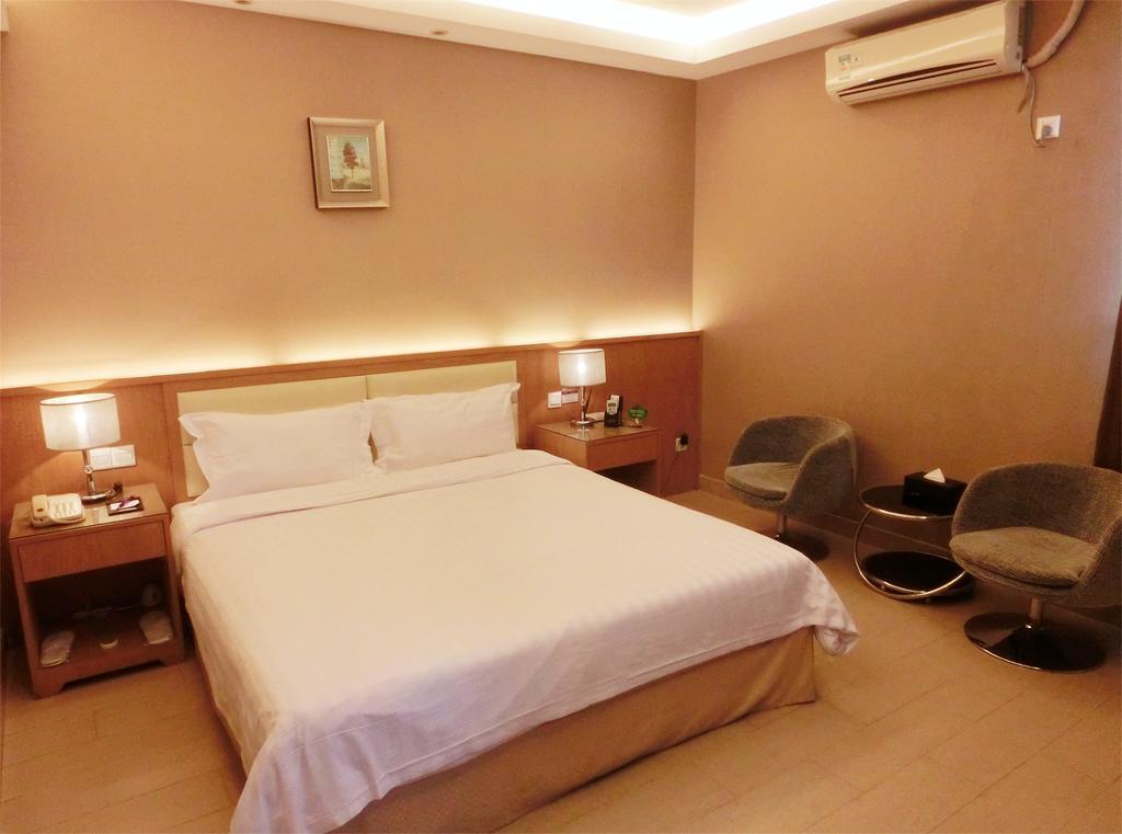 Guangzhou Bauhinia Hotel Екстериор снимка